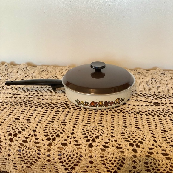 Vintage 1970s Mushroom Enamel Cookware - Picture 2 of 6